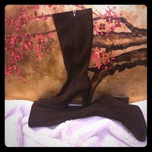 Sketchers brown suede like mid calf boots Size 7